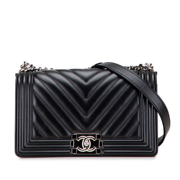 Pre-Loved Chanel Old Medium Chevron Lambskin Boy Flap - Picture 1 of 10